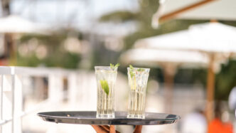 Il Cocktail Al Sambuco Accompa