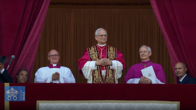 Il Conclave Elegge Robert Fran