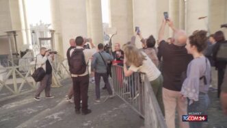Il Conclave Procede Tra Rifles