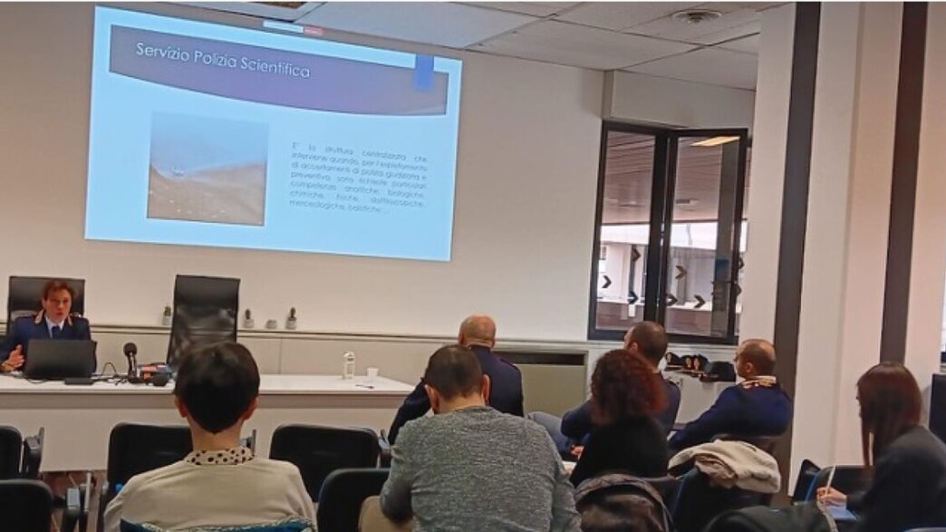Il Corso Delle28099Universitc3A0 Polit
