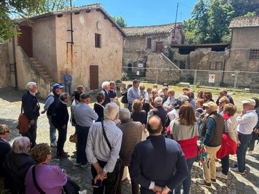 Il Giubileo 2025 Unisce Le28099Aqui