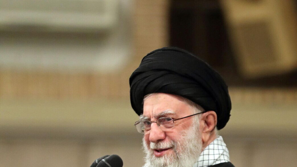 Il Leader Iraniano Khamenei Ch