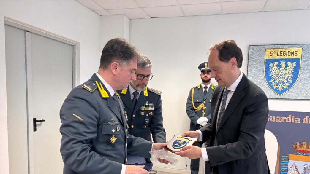 Il Ministro Ciriani Visita La