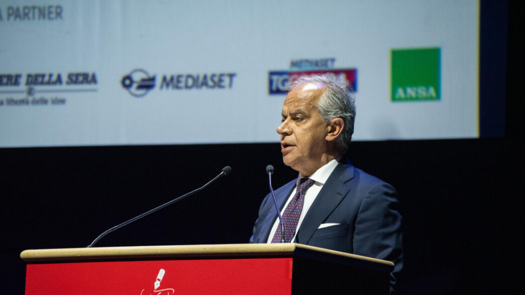 Il Ministro Piantedosi A Mater