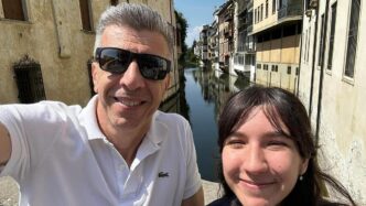 Il Padre Di Giulia Parla Con I
