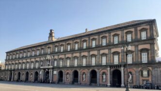 Il Palazzo Reale Di Napoli Par