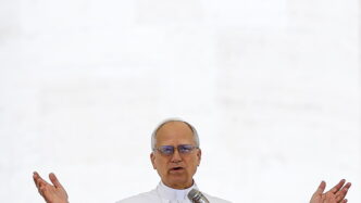 Il Papa Esorta A Coraggio E Pe
