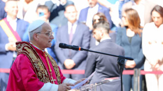 Il Papa Esprime Affetto E Impe