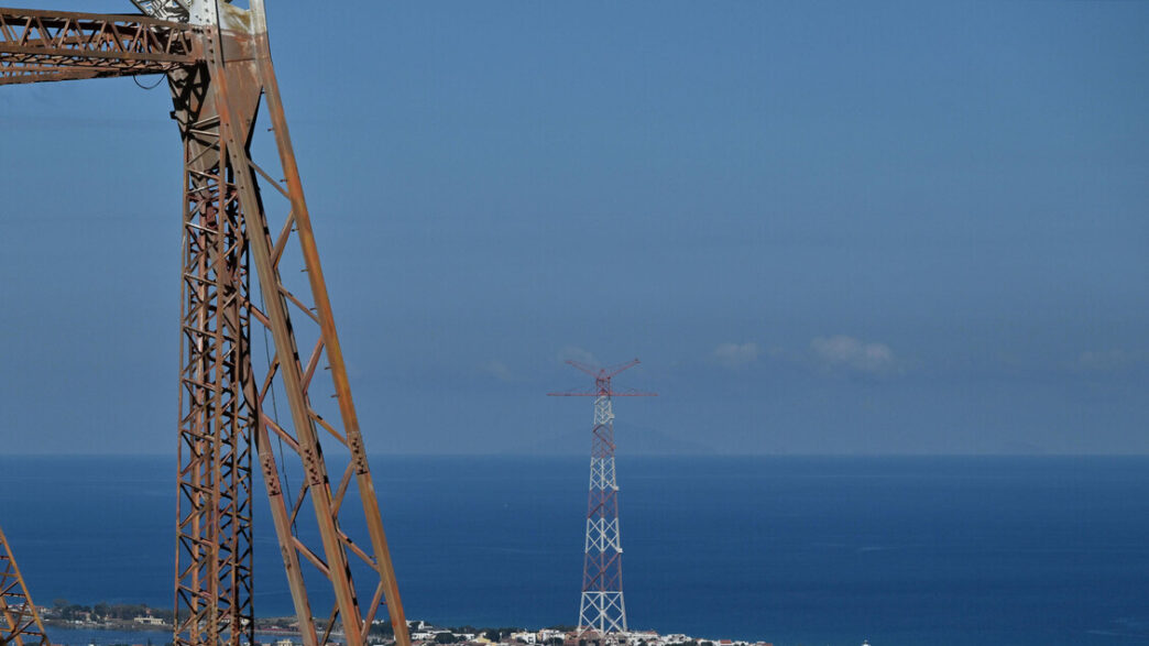 Il Ponte Sullo Stretto Di Mess