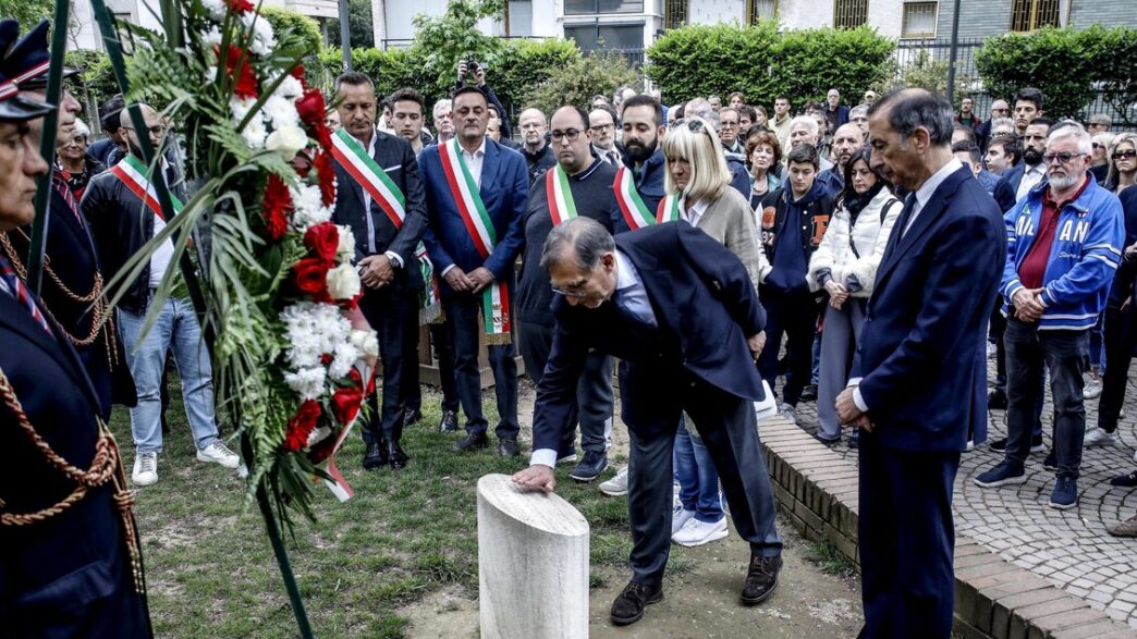 Il Presidente Del Senato Atten