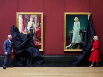 Il Re Carlo Iii E La Regina Ca