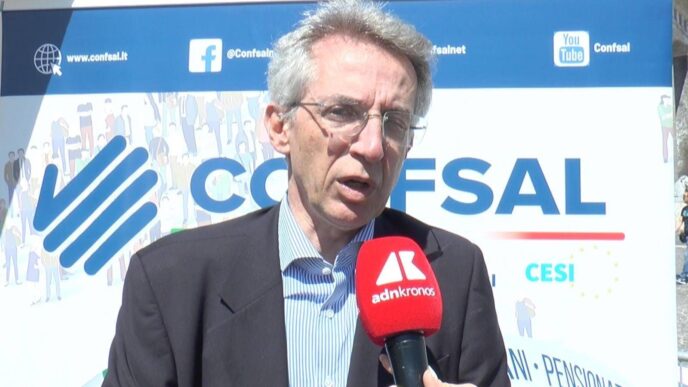 Il Sindaco Di Napoli Alla Gior