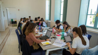 In Vent27Anni Persi 600Mila Stu