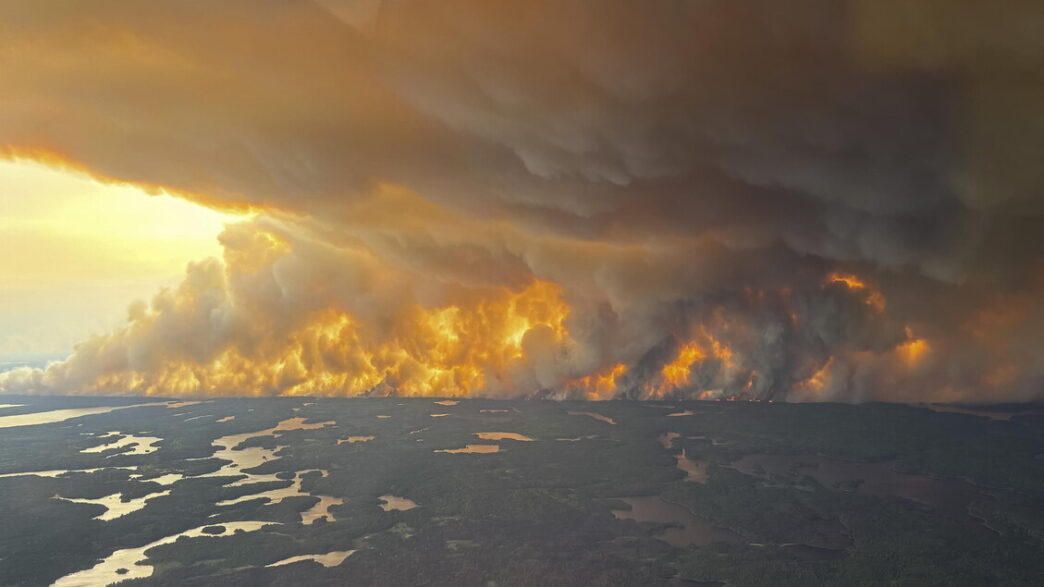 Incendi Boschivi Nel Centro E