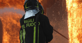 Incendio A Andrate Divora Depo