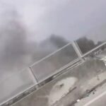 Incendio A Napoli: Tre Capannoni Industriali In Fiamme Nel Quartiere Barra Con Una Nube Nera Visibile A Chilometri