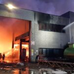 Incendio Alla Stena Recycling Di Angiari, A Verona I Vigili Del Fuoco Lottano Contro Le Fiamme Da Ieri Pomeriggio