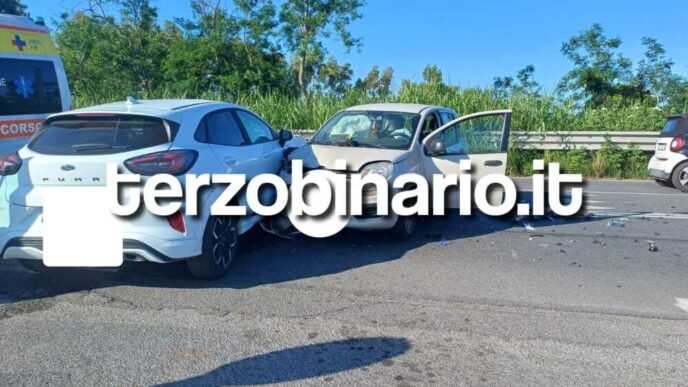 Incidente Alle28099Incrocio Tra Via