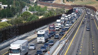 Incidente Con Due Mezzi Pesant