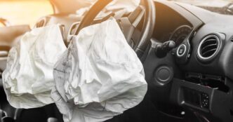 Incidente Tra Due Peugeot Dava