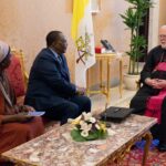Incontro In Vaticano Tra Il Vicepresidente Dello Zimbabwe E La Santa Sede Sulle Relazioni Bilaterali E Situazioni Socio-Politiche