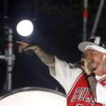 J Balvin Tra Le Strade Di Montalcino Con Il Figlio, Una Pausa Nel Cuore Del Brunello