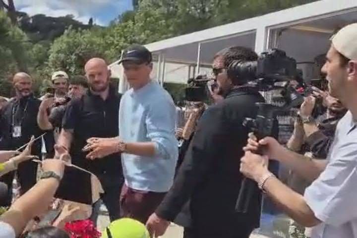 Jannik Sinner Tra I Bambini Al