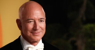 Jeff Bezos E La Futura Moglie