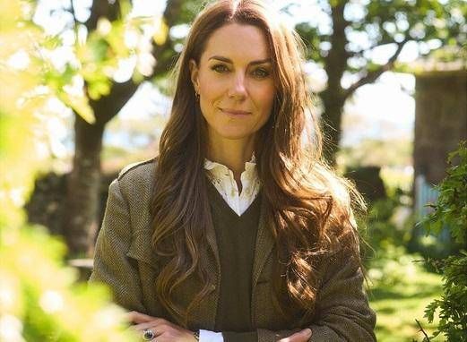 Kate Middleton Ritratta Con Sg