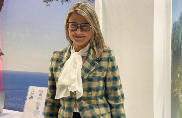 Le28099Italia Domina Il Turismo Di