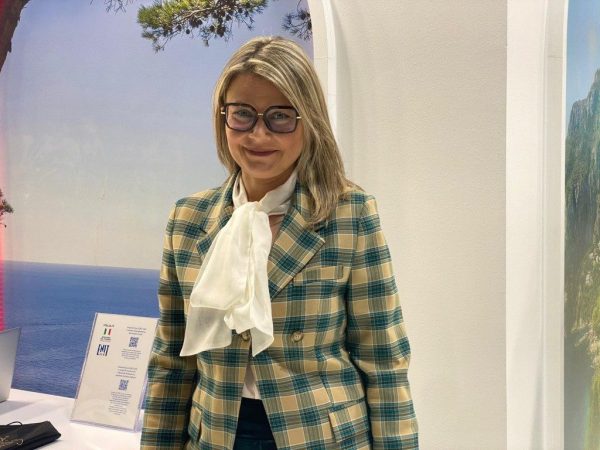 Le28099Italia Domina Il Turismo Di