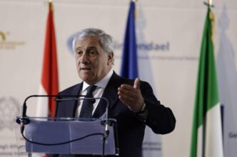 Le28099Italia Punta A Rafforzare I