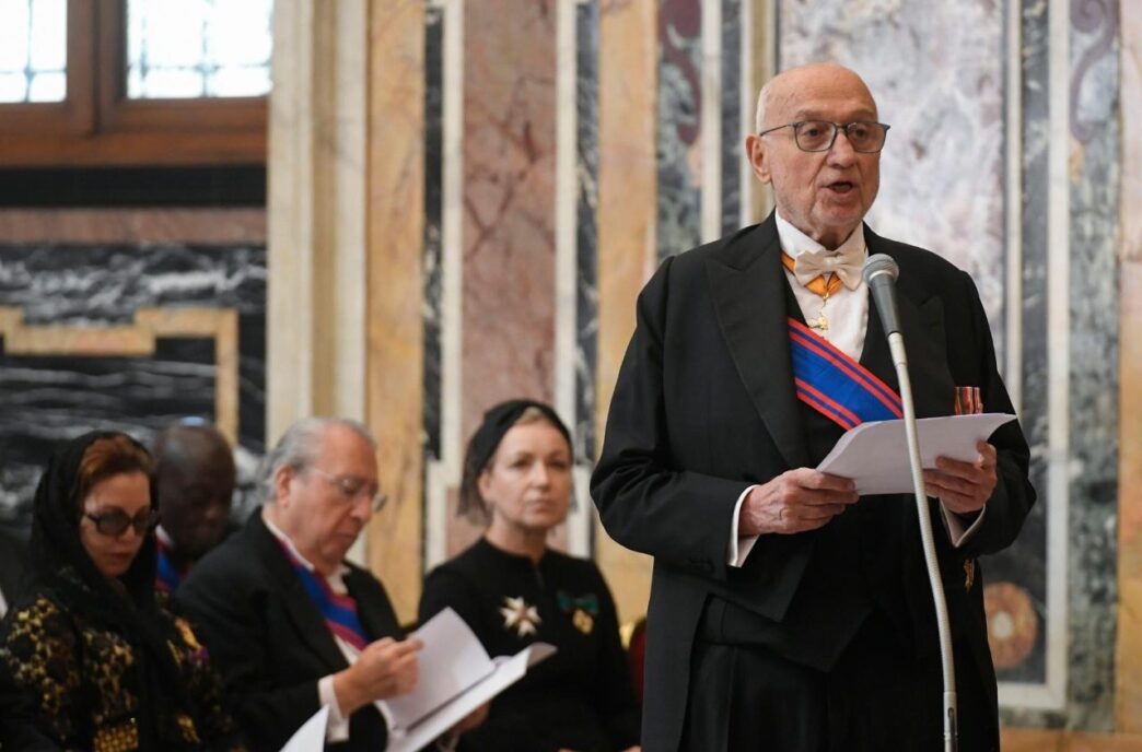 Le28099Ambasciatore Di Cipro Assicu