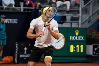 Le28099Arbitro Di Tennis Rimprovera