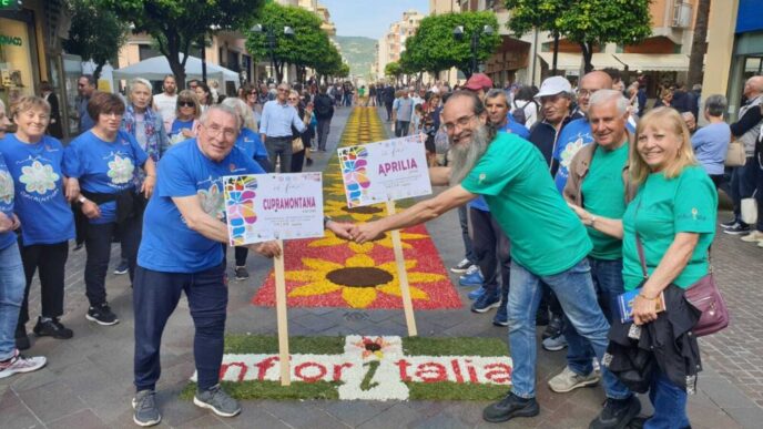 Le28099Associazione Infiorata Cittc3A0