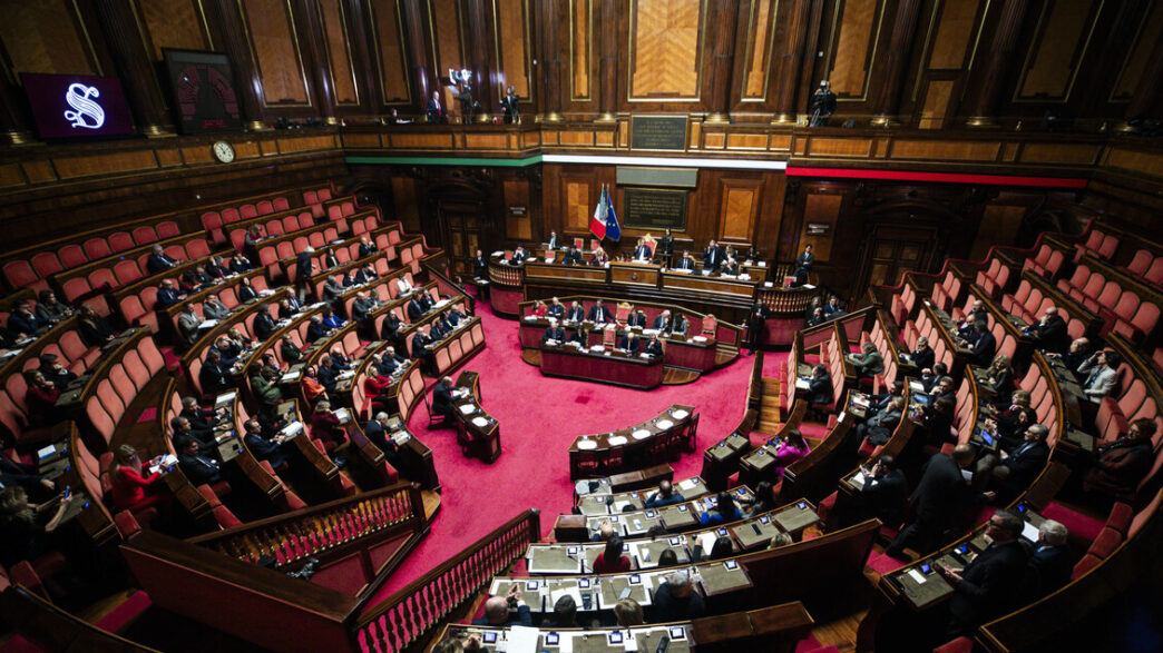 Le28099Aula Del Senato Approva Il D
