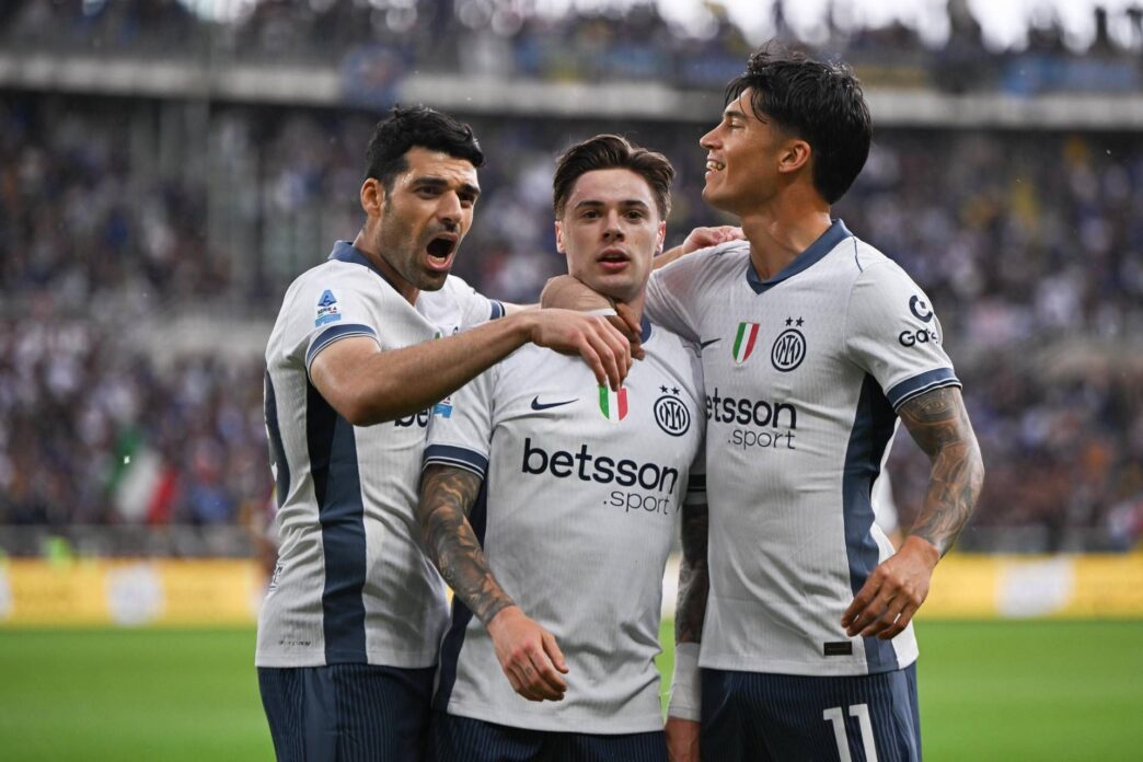 Le28099Inter Aggancia Il Napoli In