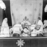 L’intronizzazione Papale Tra Tradizione Liturgica, Simboli Imperiali E Rappresentazione Del Potere