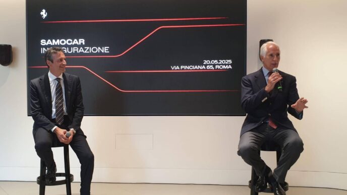 La Ferrari Apre A Roma Il Prim
