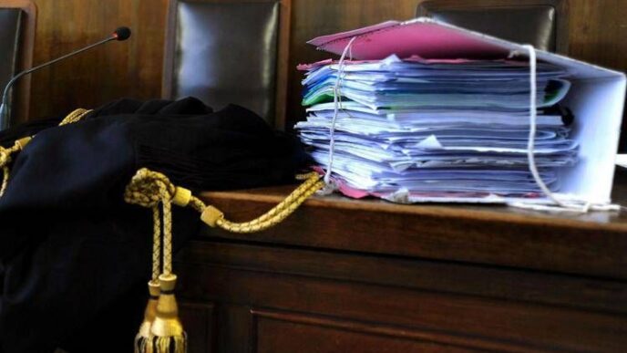 La Procura Di Roma Chiede Il P 1