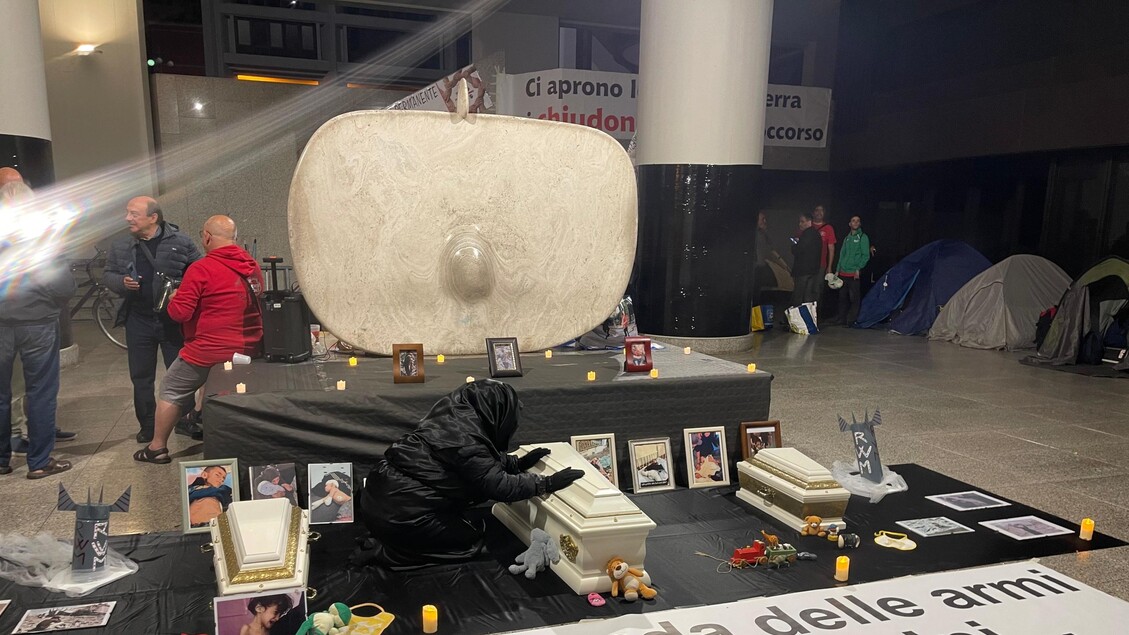La Protesta Notturna A Cagliar