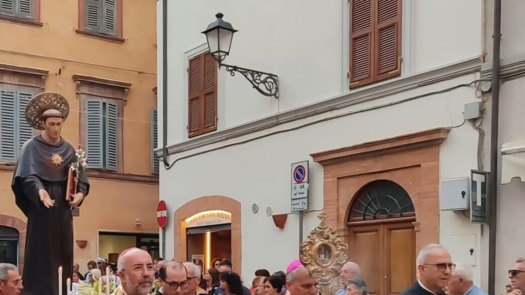 La Regione Marche Accoglie Con