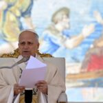 Leone Xiv Al Regina Caeli Invoca Pace E Solidarietà Per Le Zone Di Conflitto Nel Mondo