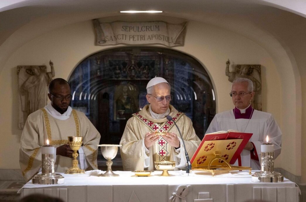 Leone Xiv Celebra La Messa Nel