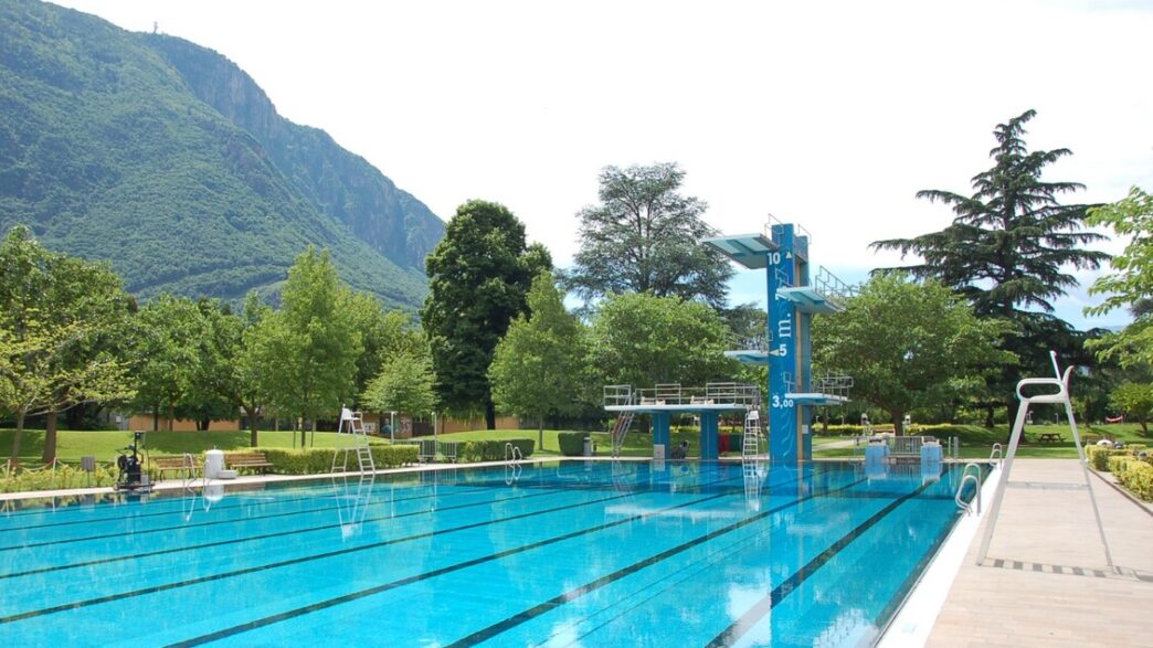 Lido Di Bolzano Si Prepara All