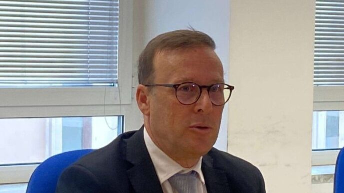 Lotta Al Lavoro Nero E Caporal