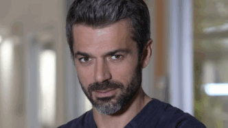Luca Argentero In Barella Con