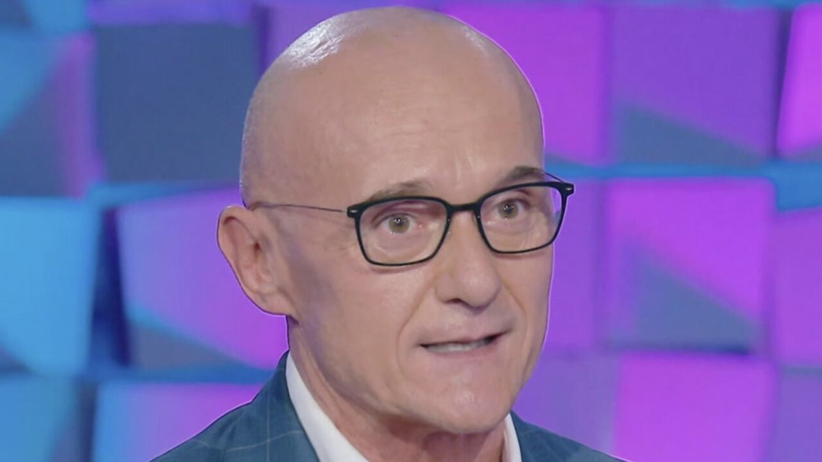 Mediaset Chiude Gli Altri Real