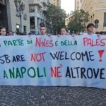 Migliaia Di Napoletani In Piazza Municipio Per La Palestina Dopo Tensioni Alla Taverna Santa Chiara