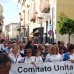 Migliaia In Corteo Ad Acerra Per Chiedere Bonifiche Dopo La Sentenza Europea Sulla Terra Dei Fuochi